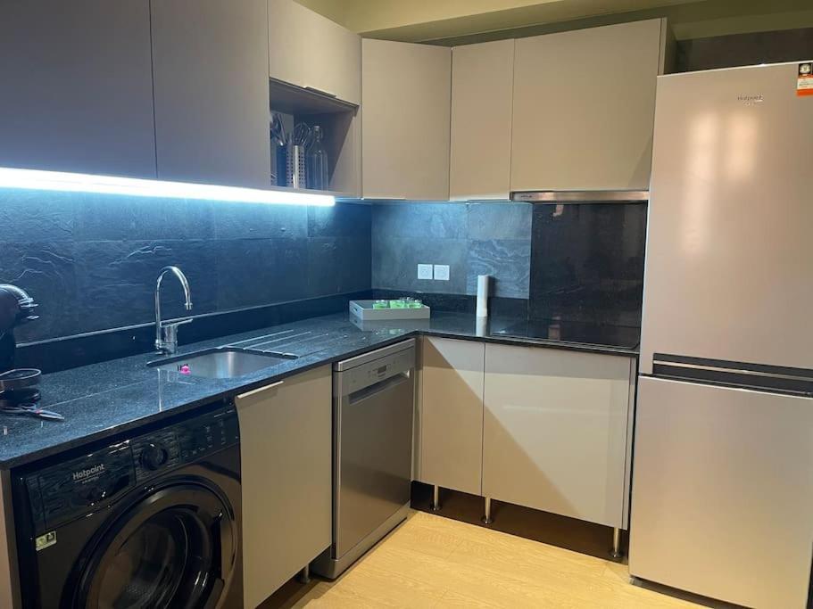 Appartement Standing Pour 4 Тулон Екстериор снимка